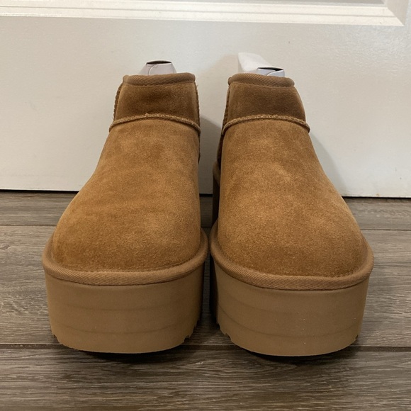 Classic Tan Size 9 Ultra Mini Platform - Picture 2 of 14
